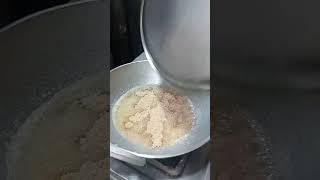 सिंघाड़े की आटा का हलवा।। shortsfeed sweetrecipes cooking shortsfeed halwa shortvideo [upl. by Garald731]