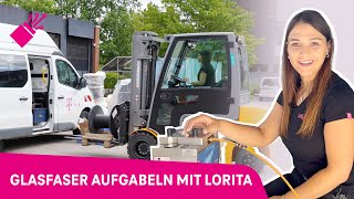 Frauen im Netz Glasfaser aufgabeln mit Lorita [upl. by Llenrag914]