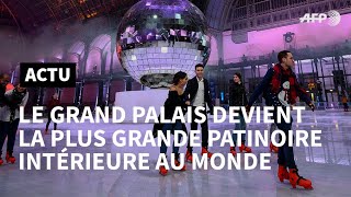 Ils démarrent lannée 2020 sur la patinoire du Grand Palais  AFP News [upl. by Carley848]