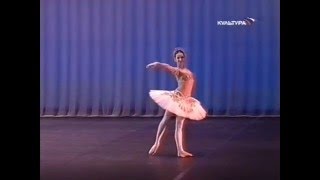 Natalia Matsak  Gamzatti Variation La Bayadere [upl. by Enyrehtac]