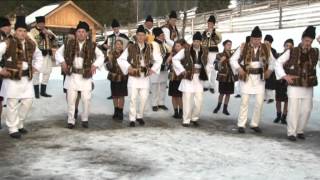 Ansamblul Folcloric Arcanul din Fundu Moldovei suita de dansuri traditionale [upl. by Baldwin369]