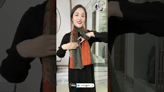 Trying Viral Winter Fashion Hack With scarf shorts beautyframe scarftutorial ytshorts scarf [upl. by Livvy]