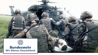 Jobporträt Rettungsassistentin im Sanitätsdienst der Bundeswehr [upl. by Lawrenson374]