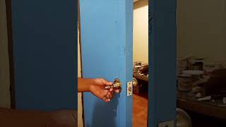 Paano Mag Palit Ng Door Knob Tagalog [upl. by Severin]