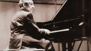 Vladimir Horowitz live in New York 1983 Beethoven Schumann Chopin [upl. by Lerual542]