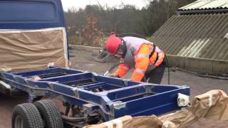 Sandstrahlen LKW Unterbau  mTS Neumann  Mobiles Trockeneis und Sandstrahlen [upl. by Warfeld971]