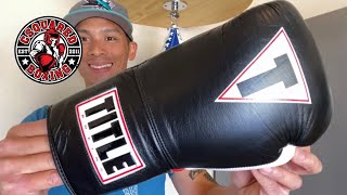 Title Boxing Leather ELASTIC Lace Training Gloves REVIEW THE NEW WAY TO LACE UP YOUR GLOVES [upl. by Xyla]