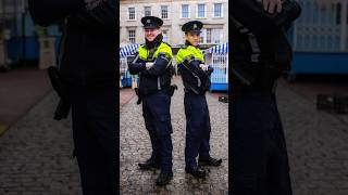 Fair play to the Garda👏☘️ Lovely interaction😊💚🇮🇪👉 alisyed84 👏📸 irish ireland dublin [upl. by Leahci479]