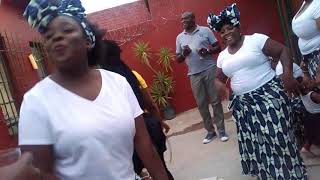 HOW TO DANCE TO TRADITIONAL OVIMBUNDU SONGS FROM ANGOLA angolaTraditionaldancenamibiaafrica [upl. by Anailuig]