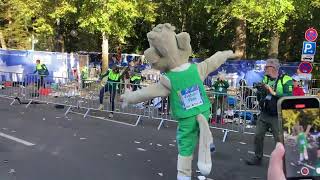 FRIDOLIN MASCOT was dancing in front of Startarea BERLIN MARATHON 2024 Germany [upl. by Zoes679]