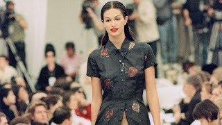 DRIES VAN NOTEN 006 Women’s SpringSummer 1994 Fashion show [upl. by Netsirhc436]