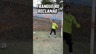 Tipos de goleiro 😂🧤 [upl. by Boardman132]