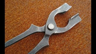 Blacksmithing  Forging Bolt Jaw Tongs The best tongs EVER 2019 [upl. by Norabel]