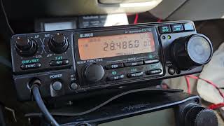 Listening to antenna talk on 10m ham radio mobile alinco dx70 [upl. by Hurwitz]