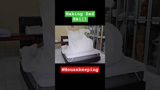 High skill of Making Bed housekeeping makingbed makingbed youtubeshorts [upl. by Stubbs]