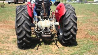 Massey Ferguson 135 Tractor [upl. by Emmy]