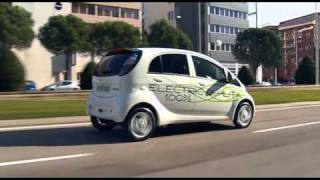 Mitsubishi iMiEV Cómo conducirlo [upl. by Allenod985]