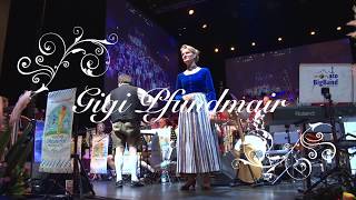 Gigi Pfundmair mit den Münchner Oktoberfest Musikanten beim Oide Wiesn Bürgerball 2018 [upl. by Nonez57]