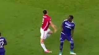 Zlatan ibrahimovic se rompio los ligamentos [upl. by Idaf]