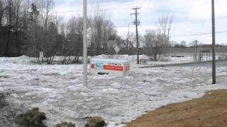 Inondation à Victoriaville [upl. by Ardnohs578]