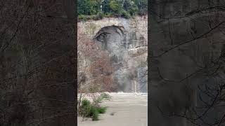 Collapsing cliff creates mini tsunami in Californias Van Duzen River [upl. by Saxela822]