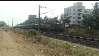 06587 BGKT special fare AC festival special with WAG9HC skipping Vishrambag railway station [upl. by Santoro]