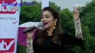 Tina Datta sings the song of “Uttaran” to big audience Indonesia 2016 [upl. by Ariay383]