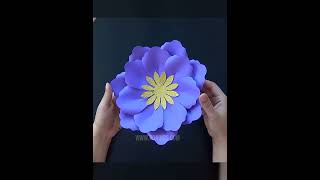 Tutorial de como hacer flor de papel Gigante con cartulinas de colores para decorar en primavera [upl. by Vastah]