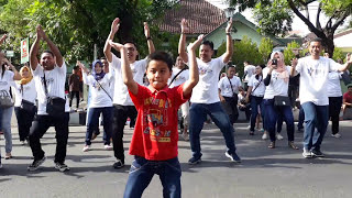 temonholic Goyang Temon Holic Penonton cilik jadi Bintang nya [upl. by Ebberta159]