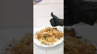 hyderabadi kacchi akhni ki chicken biryani youtubeshorts food shortsfeed cooking hyderabadifood [upl. by Cosme]