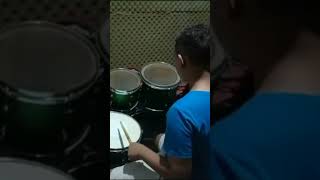 Aluno Flávio Henrique tirando viradas da Parte A da música Único 🥁🥁contato para aulas83996609205 [upl. by Fulbert]