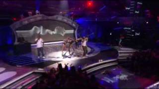 Flo Rida Right Round LIVE [upl. by Beaufert]