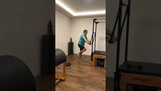 Mais uma aula de pilates [upl. by Ainiger]