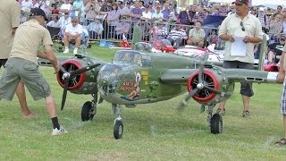 GIANT 13 SCALE RC B25 MITCHELL 2 X 400 cc MOKI 5 CYL  WESTON PARK LEGENDARY FIGHTERS  1  2014 [upl. by Nnylirret]