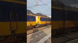 Dubbele ICM komt door station Deventer Colmschate Richting Amersfoort Centraal en Schiphol airport [upl. by Dyraj]