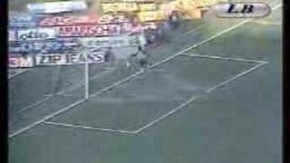 Calcio  Gol alla cieca di Maradona in NapoliLazio [upl. by Llennahc145]