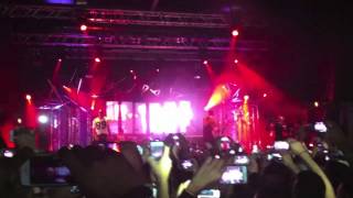 GUE PEQUENO Brivido feat Marracash LIVE CLUB TREZZO HD [upl. by Chemar373]