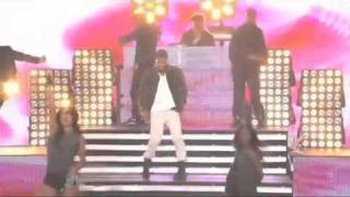 Usher Live  DJ Got Us Fallin In Love Again [upl. by Tuppeny]