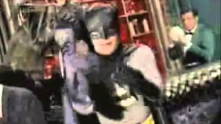 Padre de familia  Peter muere viendo a Batman antiguo Ingles subtitulos español [upl. by Prosperus426]