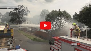 Altes landwirtschaftliches Anwesen steht auf 1200 m² komplett in Vollbrand [upl. by Layla97]