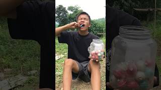 How to peel candy and eat it 😱🤔💡🧃 shortssurvival lifehacks outdoors [upl. by Romonda]