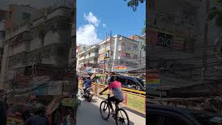 Busy bee in Dhaka Traffic  ব্যস্ত ঢাকা ট্রাফিক busy dhaka busybee [upl. by Kcirdot]