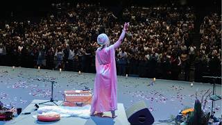 Snatam Kaur  Caminando Hacia La LuzPaz a Todos Live in Barcelona [upl. by Persse993]