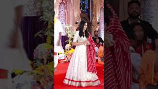 Adah Sharma lights up Durga Puja Mohatsav adahsharma durgapuja viralvideo viralshorts shorts [upl. by Anilorac]