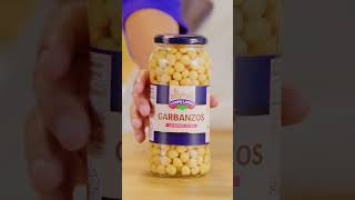 Receta de garbanzos con espinacas shorts [upl. by Nnayrb]