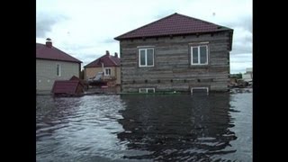 Inondations en Russie plus de 17000 personnes évacuées [upl. by Acirderf]