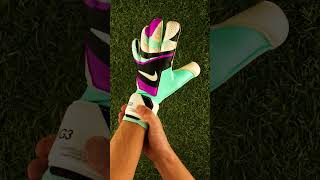 Gloveopening Nike Vapor Grip3 goalkeeper keepersport nike nikegloves goalkeepergloves [upl. by Klina]