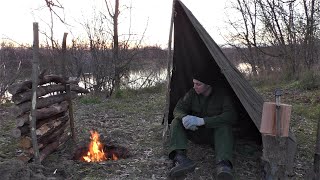 Bushcraft camp on the river bank Simple and reliable shelter Cooking at the camp [upl. by Uzziel]