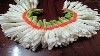 Sampangi poovai ippadi kattunga how to string sampangi flower [upl. by Llyrrad]