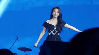 240608 IU  Holssi  Malaysia HER Concert [upl. by Lupee570]